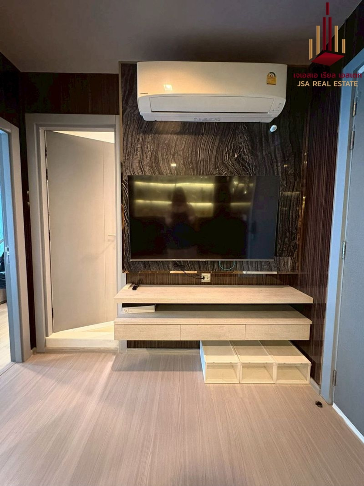 ให้เช่าคอนโดพระราม 9 เพชรบุรีตัดใหม่ RCA : ✨ For Rent : Life Asoke - Rama 9  Condo ✨  💰 Only 21,000 thb/month