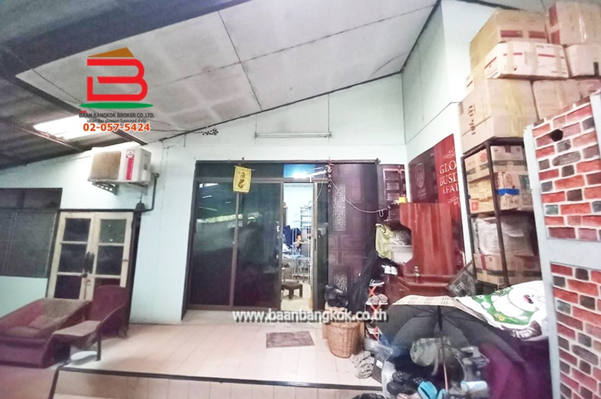 ที่ดินพร้อมบ้าน ซอยลาดปลาเค้า 7 เนื้อที่ 155 ตรว. ใกล้ถนนเกษตรตัดใหม่ ถนนลาดปลาเค้า แขวงลาดพร้าว เขตลาดพร้าว กรุงเทพฯ Loading...