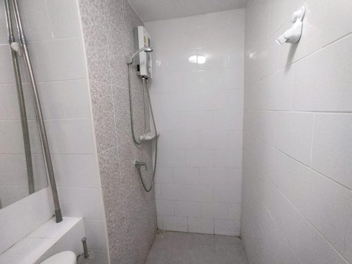 ให้เช่าคอนโดนนทบุรี บางใหญ่ บางบัวทอง : ✅ห้องพร้อมอยู่✅พลัมคอนโด เซ็นทรัลสเตชั่นเฟส1ใกล้รถไฟฟ้า ติดห้างเวสต์เกต พร้อมอยู่ 🟩ปูพื้นใหม่ เคาน์เตอร์ครัวใหม่ ***มีเครื่องซักผ้า