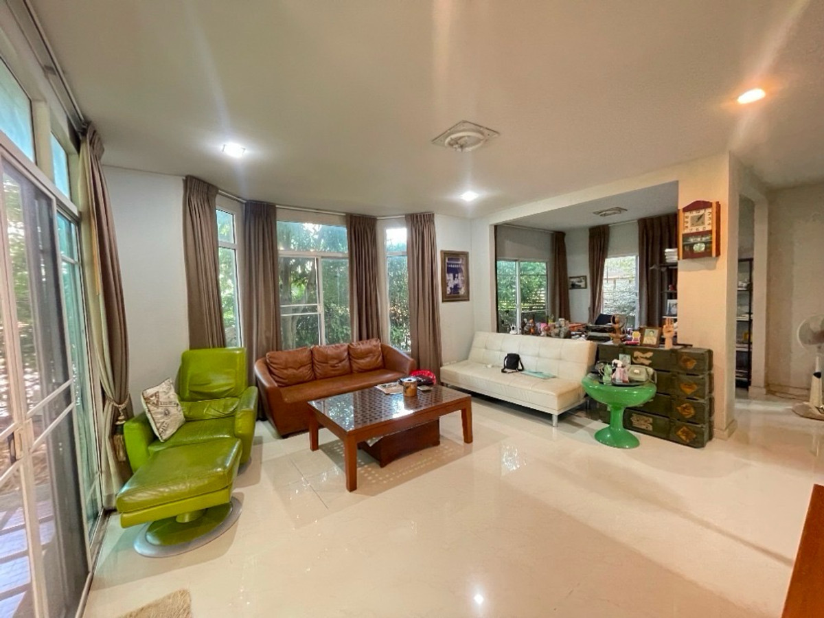 Cheapest for sale, corner detached house, The Plant Rama 9 - Wongwaen 2. Loading...