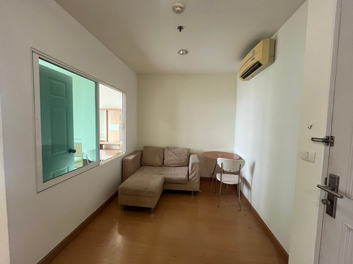 Beautiful view!! Condo for rent Life @ Ratchada-Huai Khwang. Loading...