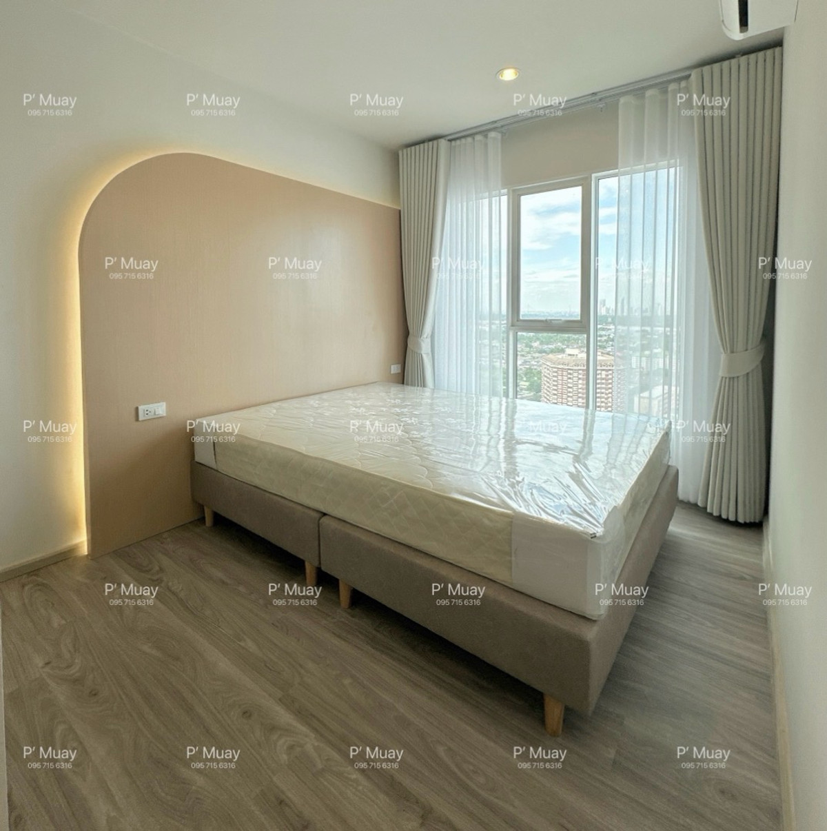 ให้เช่าคอนโดบางนา แบริ่ง ลาซาล : 🎉ให้เช่า ห้องใหม่มือ 1  🎉 ❄️ไม้ สีน้ำตาลอ่อน❄️#RegentHomeBangna ตึก 🅰️ บิ้วอิน สวย🌟 มี Walk-in closet 🌟 📱Digital door lock📱#BTSบางนา เพียง 5 นาที ❤️ค่าเช่า 12,000 บาท