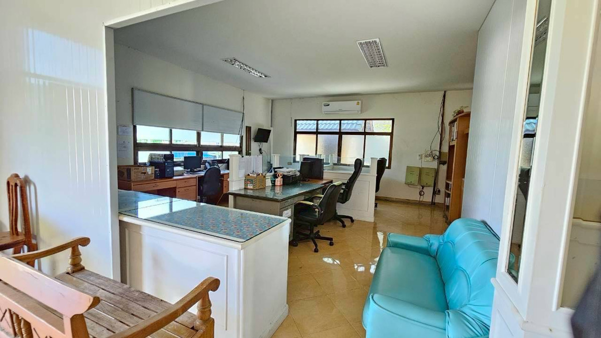 For SaleFactoryKanchanaburi : Fertilizer factory for sale Comes with a R.N.4 license that is legal. Complete with a complete set of machinery + specialized fertilizer production formula Able to continue business immediately