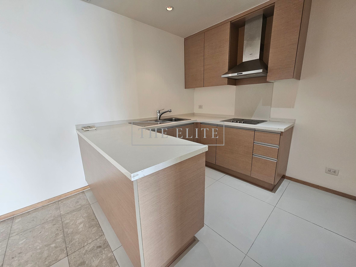 For SaleCondoSathorn, Narathiwat : ✨ Urgent sale with no rush. But if you see the price Wont want to wait for tomorrow 💯