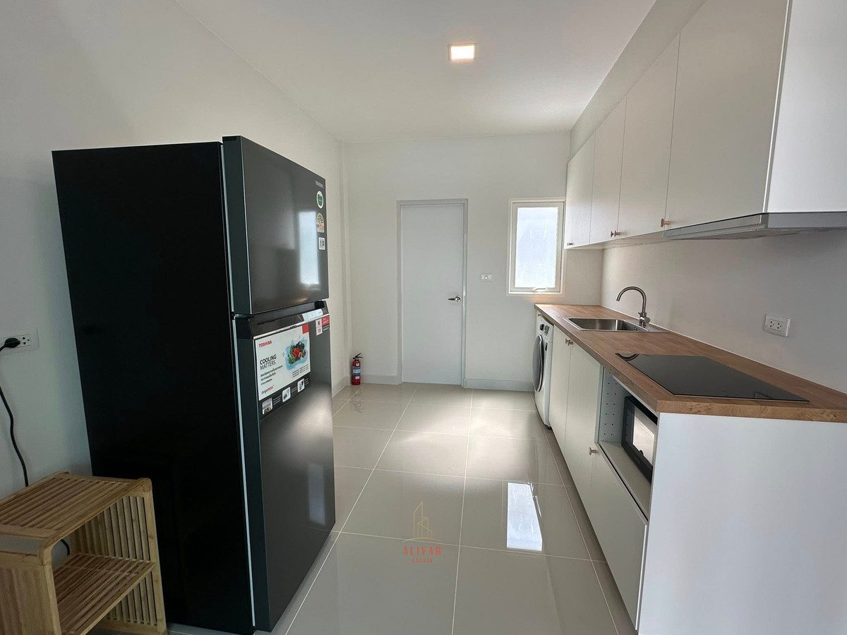 For RentSamut Prakan,Samrong : RH101225 2-story semi-detached house for rent at Grande Pleno Mega Bangna, next to Mega Bangna.