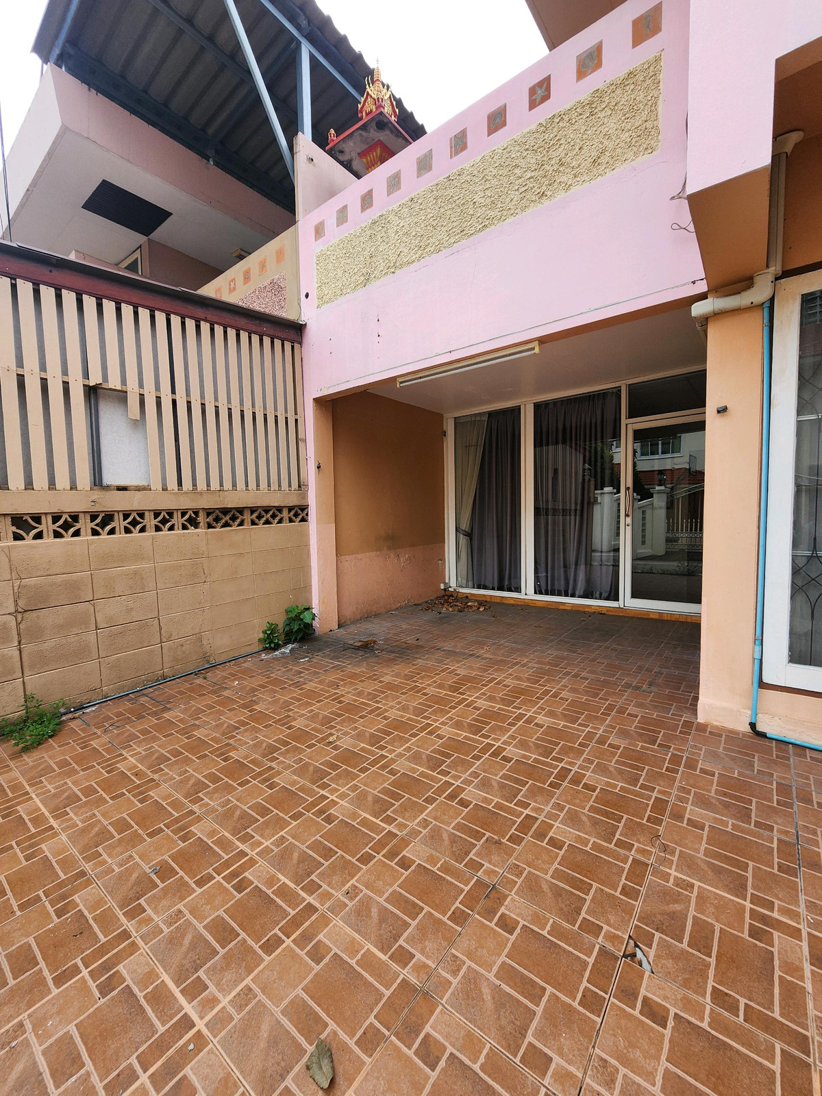 Single house for rent, Lat Phrao Soi 1, Union Mall. Loading...