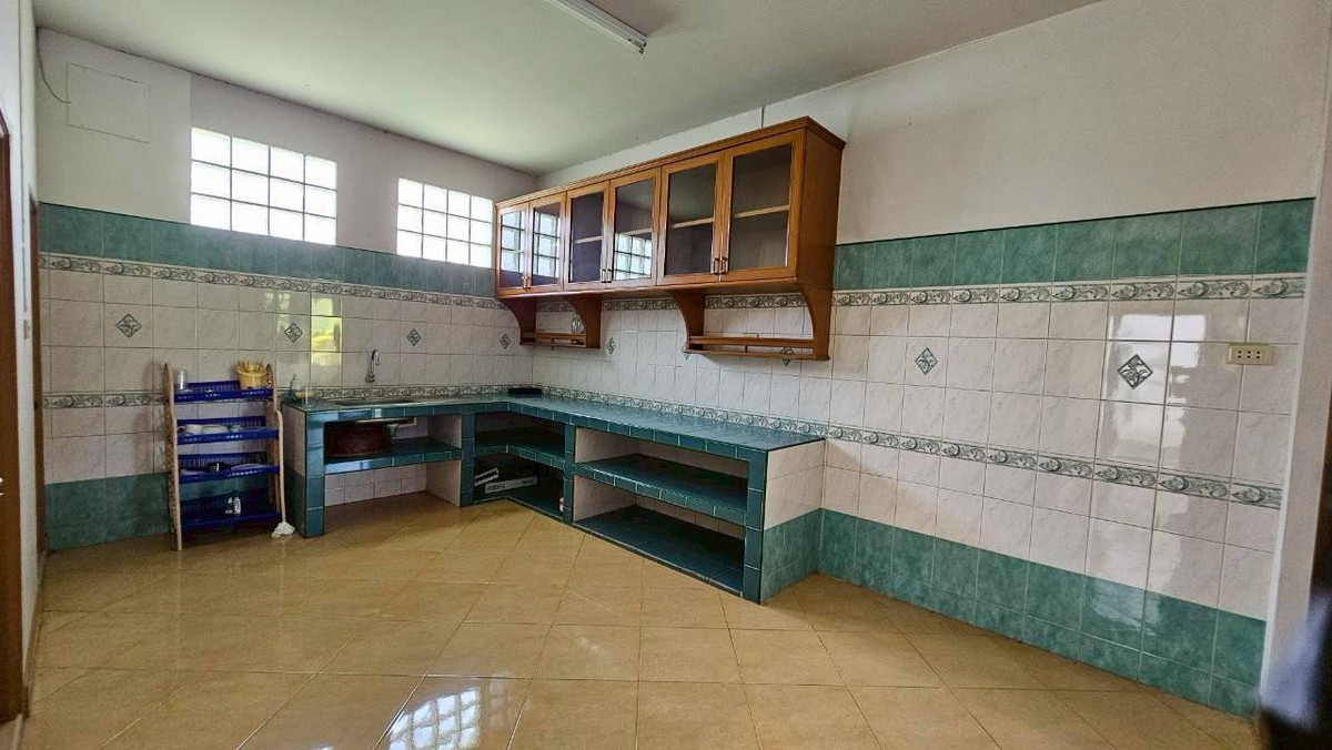 For SaleFactoryKanchanaburi : Fertilizer factory for sale Comes with a R.N.4 license that is legal. Complete with a complete set of machinery + specialized fertilizer production formula Able to continue business immediately