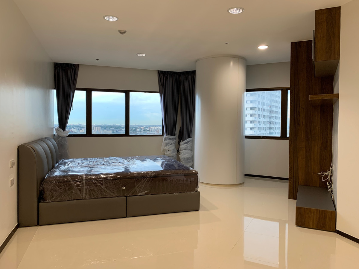 เซ็นทรัลซิตี้ บางนา อีสทาวเวอร์ / Central City East Tower Loading...