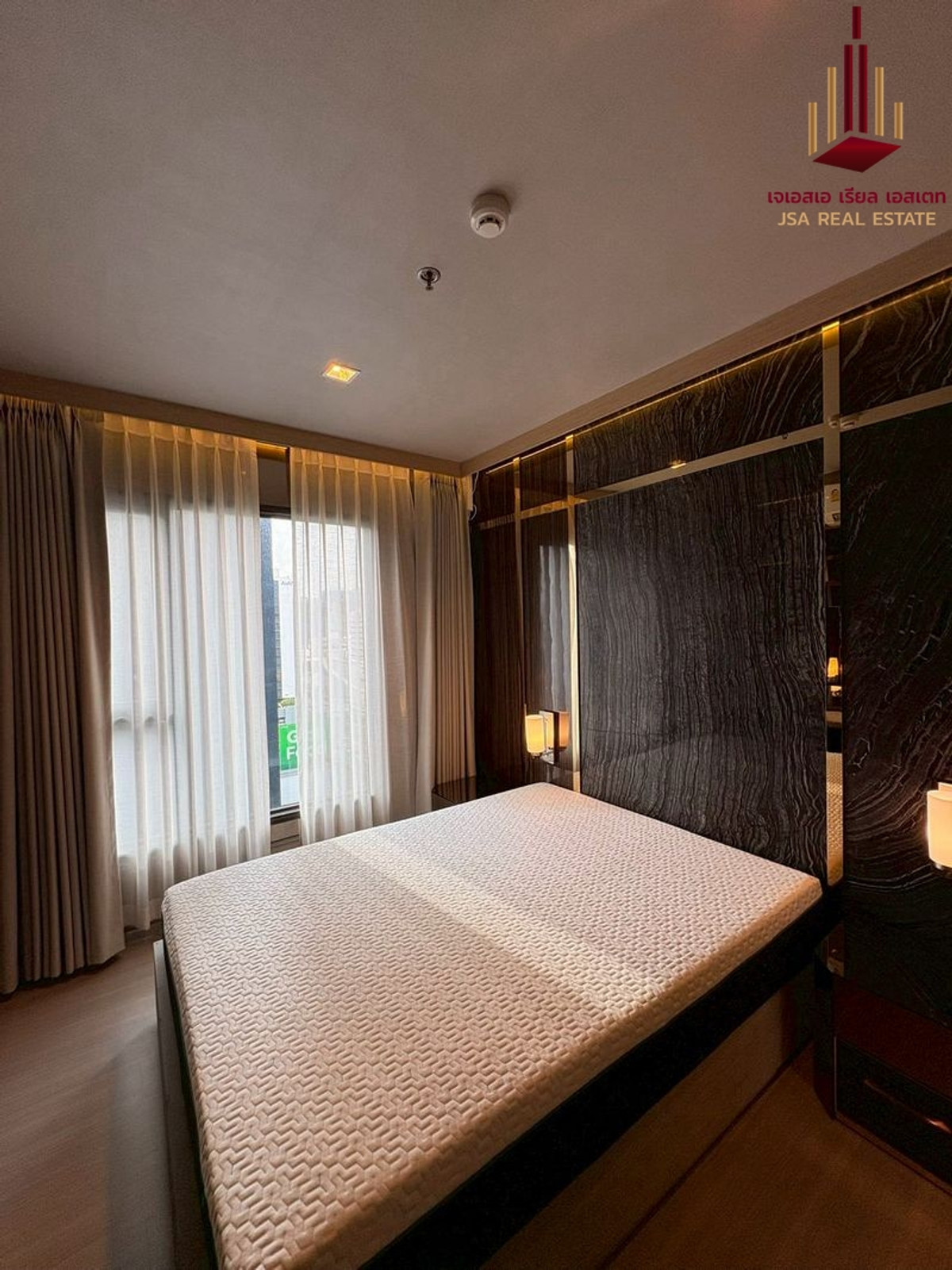 For RentCondoRama9, Petchburi, RCA : ✨ For Rent : Life Asoke - Rama 9 Condo ✨ 💰 Only 21,000 thb/month