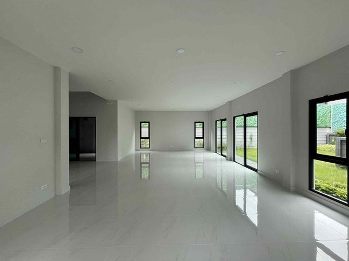 ขายบ้านแจ้งวัฒนะ เมืองทอง : ขายบ้านเดี่ยว THE CITY ดอนเมือง แจ้งวัฒนะ ที่ดิน 106.8 ตารางวา พื้นที่ใช้สอย 416 ตร.ม. 5 ห้องนอน 6 ห้องน้ำ