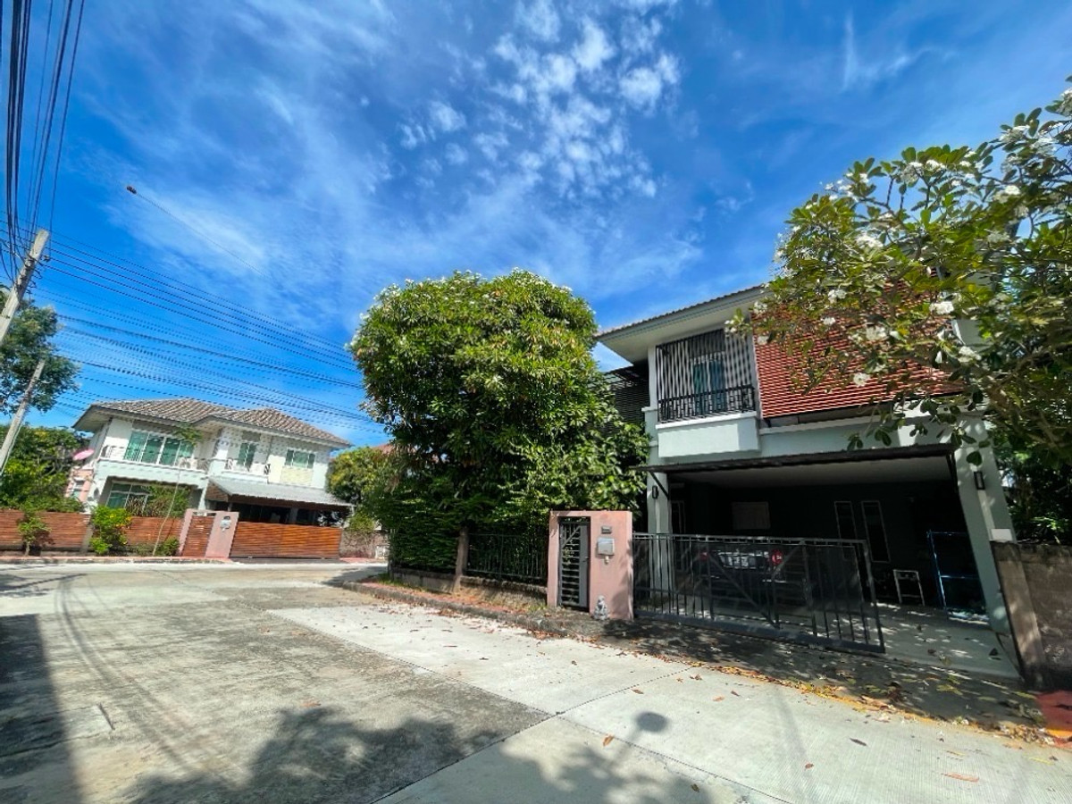 For SaleHouseLadkrabang, Suwannaphum Airport : Cheapest for sale, corner detached house, The Plant Rama 9 - Wongwaen 2.