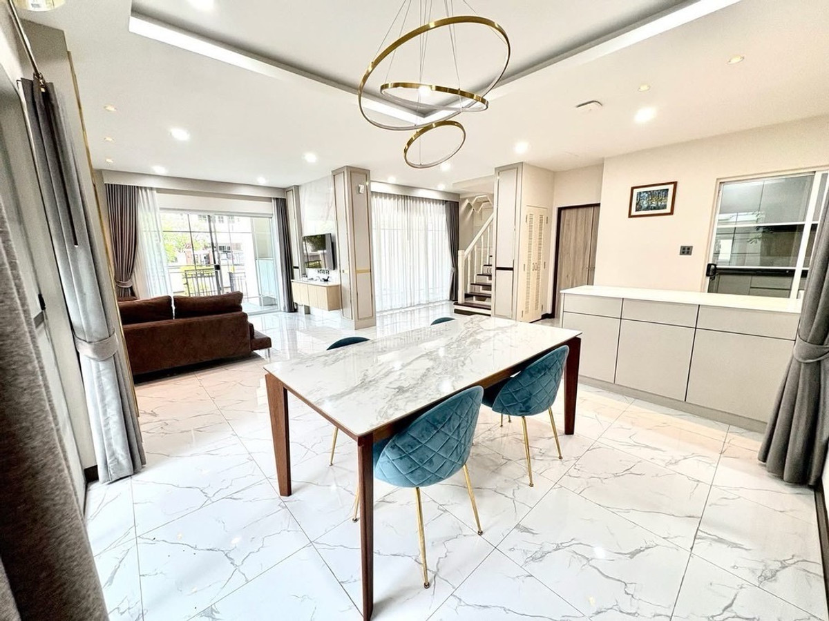 🏡 ให้เช่าบ้านเดี่ยวนันทวัน สาทร-ราชพฤกษ์ 70.2ตรว. 3ห้องนอน 3ห้องน้ำ ใกล้ BTS🚝บางหว้า ตกแต่งใหม่สไตล์ Modern Luxury รองรับEV Charging, ห้องแม่บ้านแยกแอร์5เครื่อง, 🐶🐱 Loading...