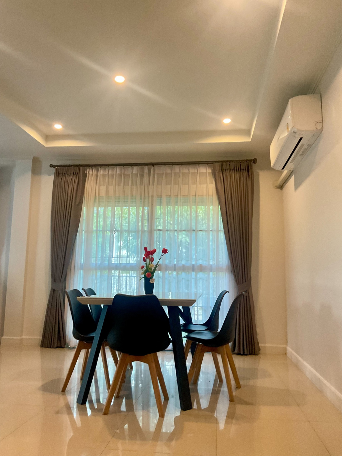 House in the project For rent 39,000 baht per month, close to M Sports Complex golf course, only 5 minutes, No.13H665. Loading...