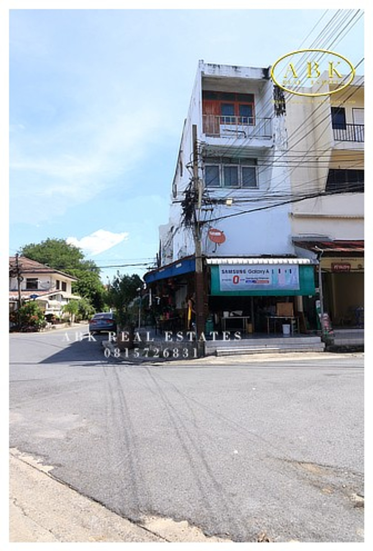 For SaleShop HouseNawamin, Ramindra : Commercial building for sale, Ramintra KM 7, price 12.9 million baht.