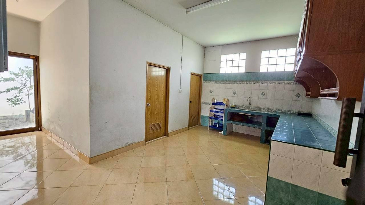 For SaleFactoryKanchanaburi : Fertilizer factory for sale Comes with a R.N.4 license that is legal. Complete with a complete set of machinery + specialized fertilizer production formula Able to continue business immediately