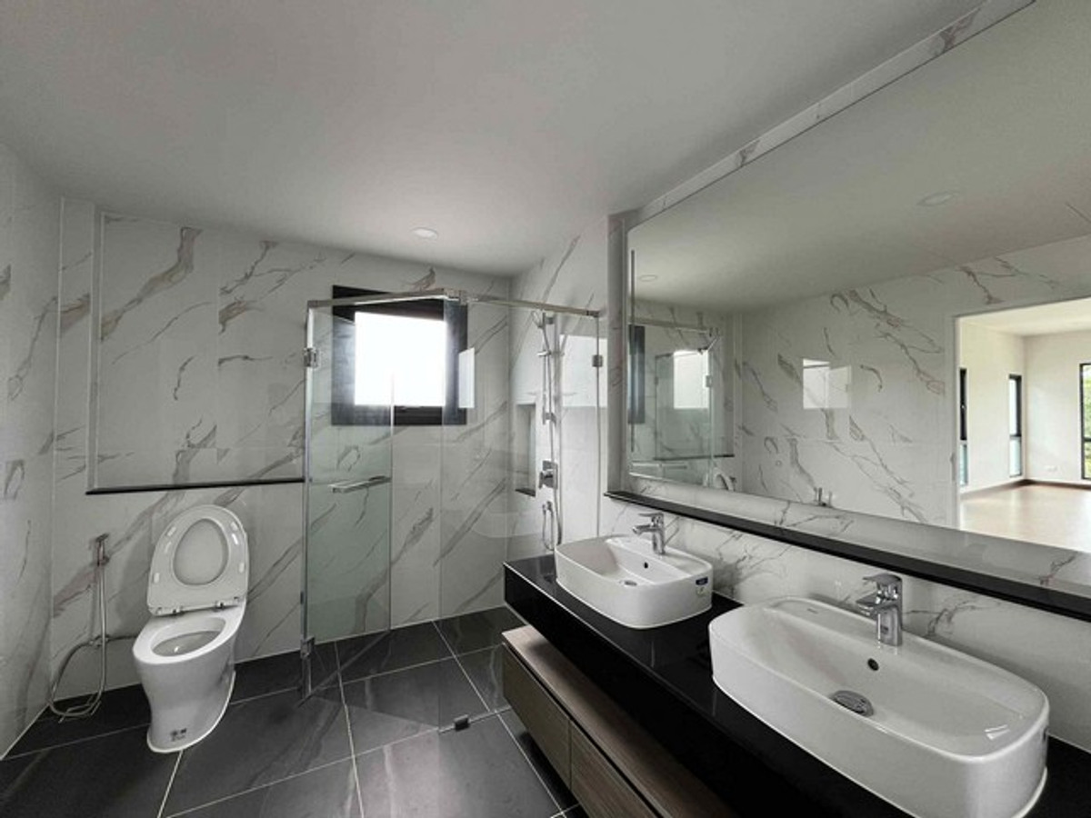 ขายบ้านแจ้งวัฒนะ เมืองทอง : ขายบ้านเดี่ยว THE CITY ดอนเมือง แจ้งวัฒนะ ที่ดิน 106.8 ตารางวา พื้นที่ใช้สอย 416 ตร.ม. 5 ห้องนอน 6 ห้องน้ำ