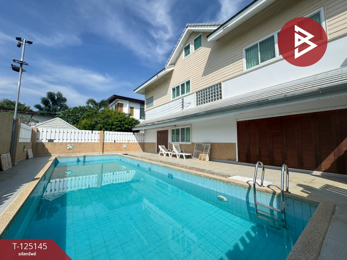 Single house with land for sale, area 1 rai 3 ngan 88 square wa, Sattahip District, Chonburi Province. Loading...