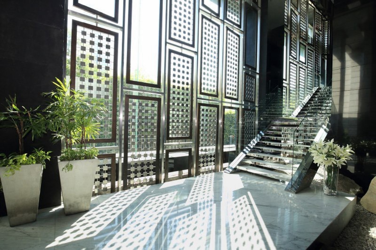 ขายคอนโดสุขุมวิท อโศก ทองหล่อ : 🔥 Siri at Sukhumvit สิริแอท สุขุมวิท 2B/2B วิวสระ 11 ล้าน สนใจติดต่อ 📲 093-616-4456 (ฝ่ายขาย) 