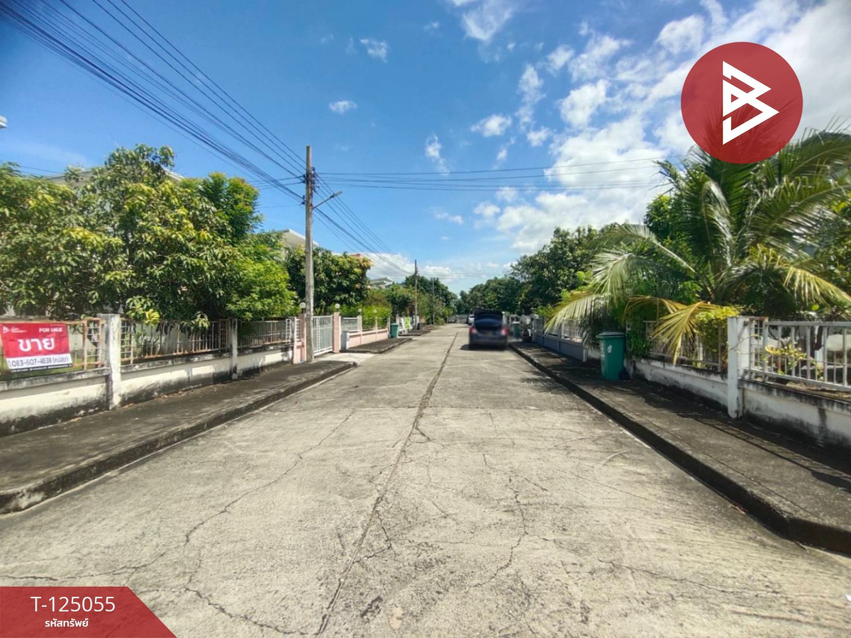Single house for sale Floraville Park Home Village, Suwinthawong, Bangkok Loading...