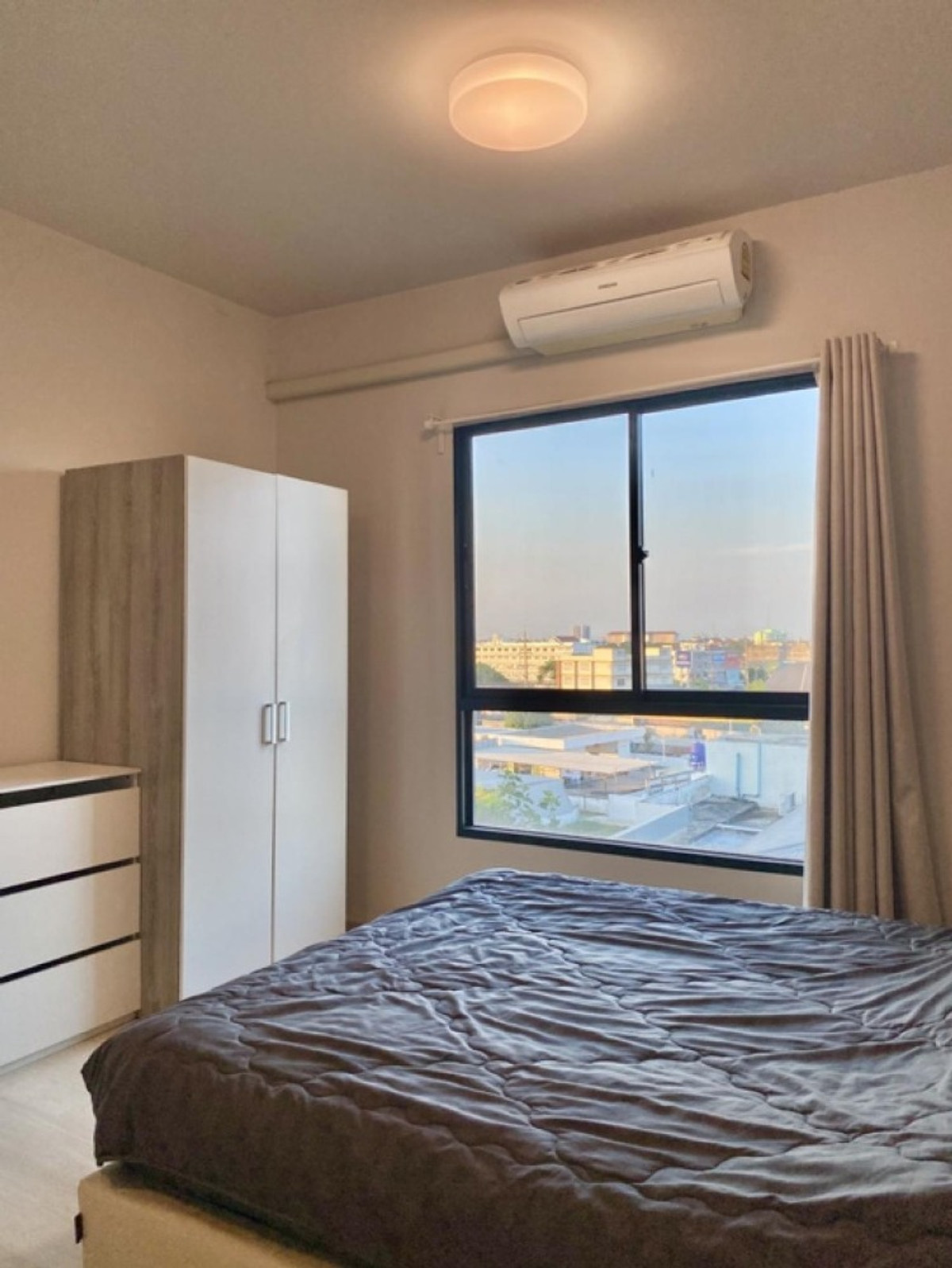 ขายคอนโดเสรีไทย-นิด้า : ✅ S-UST135 ✅ Line : @p2nproperty