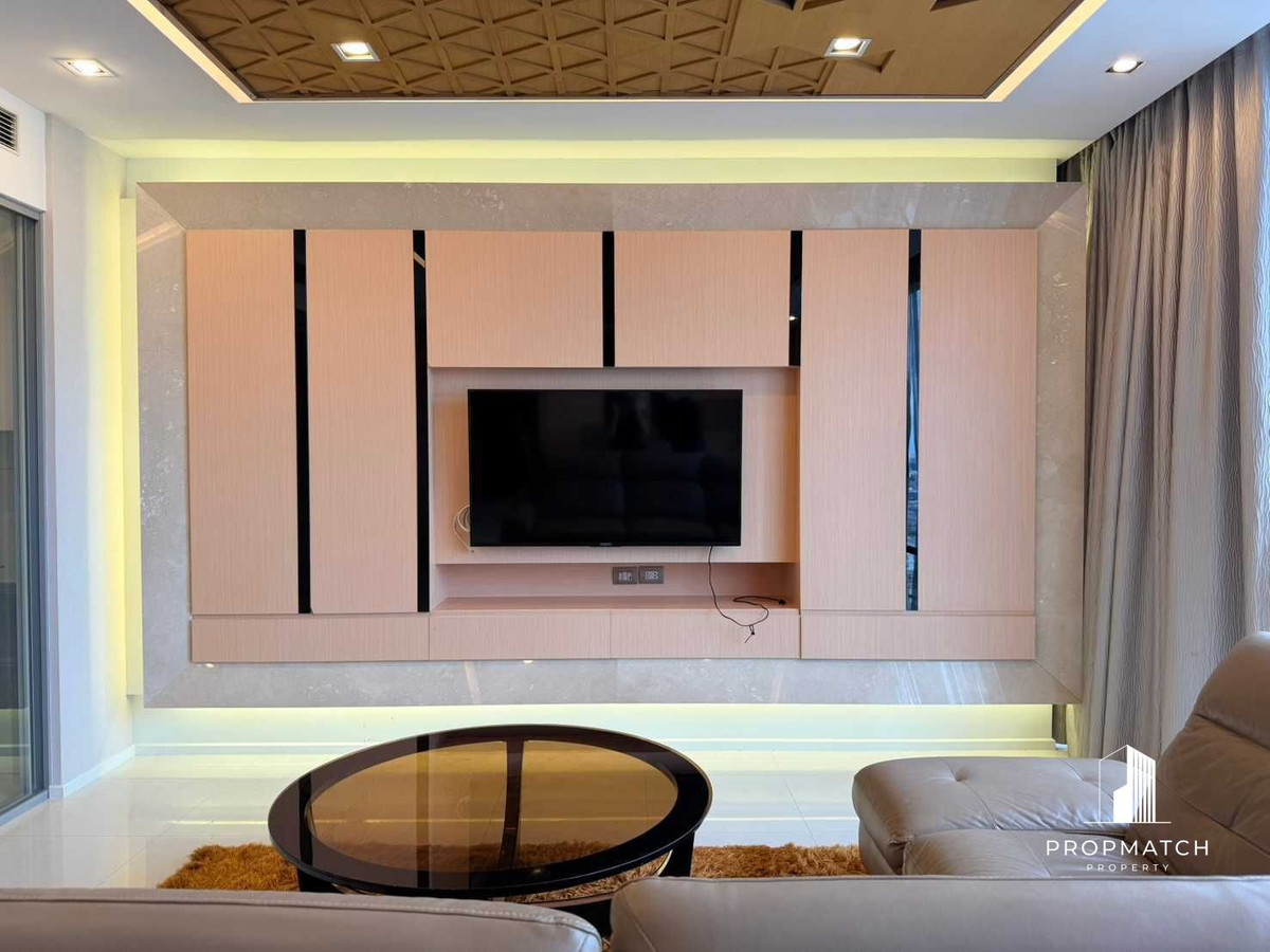 ✨Flash Deal ✨The Bangkok Sathorn( 2Bed 2Bath 120SQM.) แต่งครบพร้อมอยู่ !! เพียง 80,000บาทต่อเดือน Tel.0981315848 @propmatch Loading...