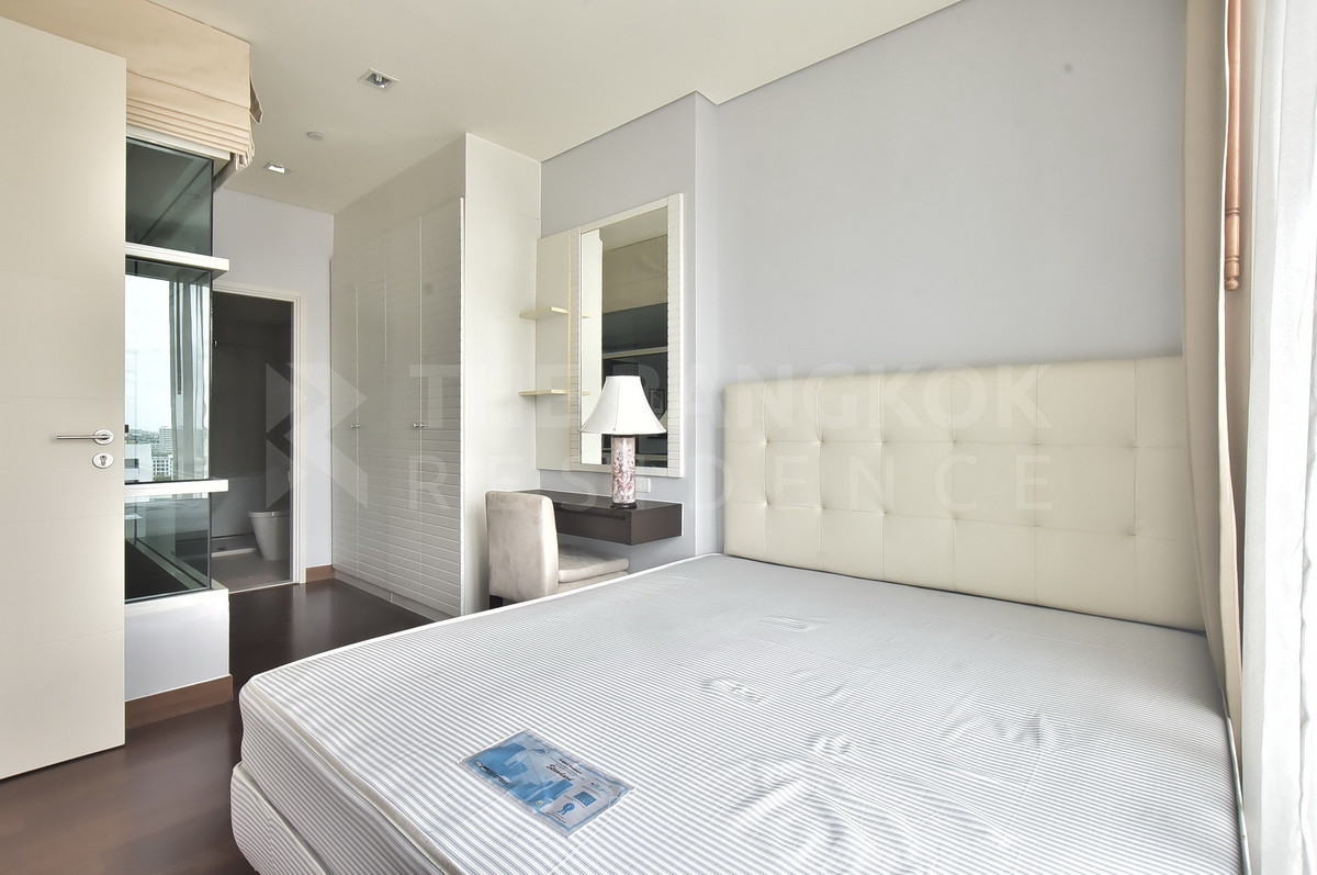 Ivy thonglor : Available for Sale!! & Rent!! Good price. Owner wants to sell. Loading...