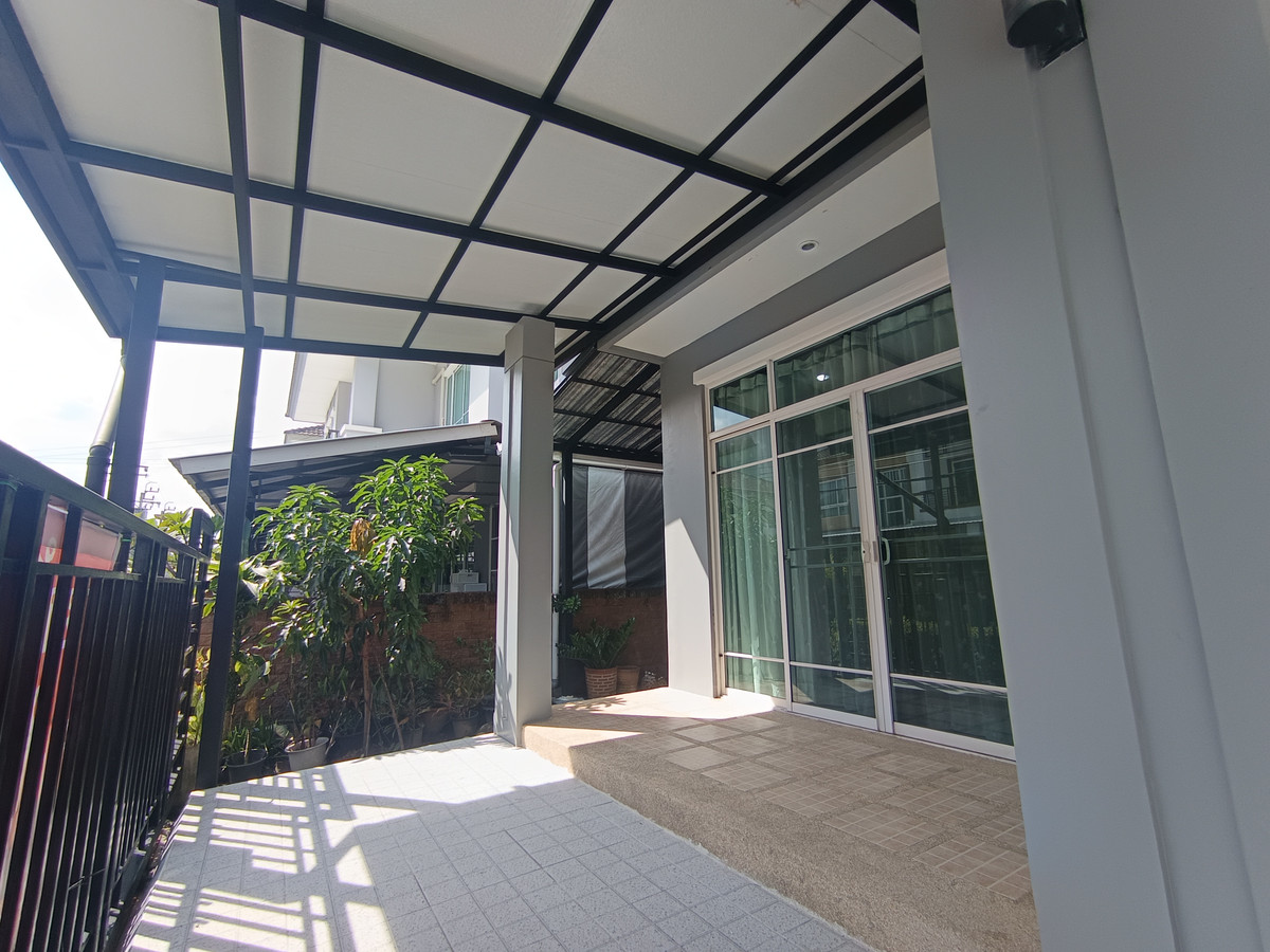For rent, 2-story detached house, The Plant Rama 9-Wongwaen, fully furnished, ready to move in. Loading...