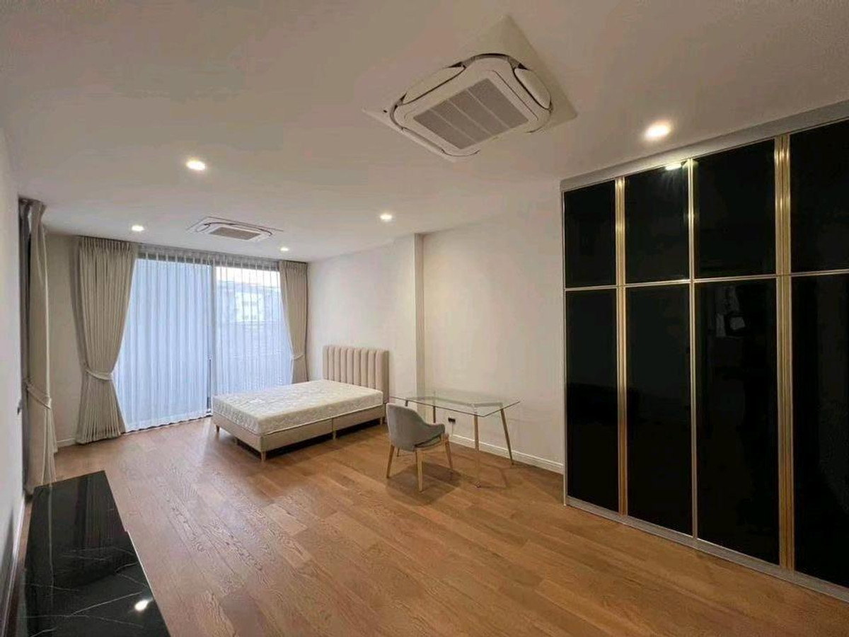 ให้เช่าบ้านพระราม 9 เพชรบุรีตัดใหม่ RCA : 📌For RENT เช่า | BuGaan Rama 9 - Meng jai - 4BR (552 sqm) 500,000 🔥Super Hotdeal🔥 370,000 THB