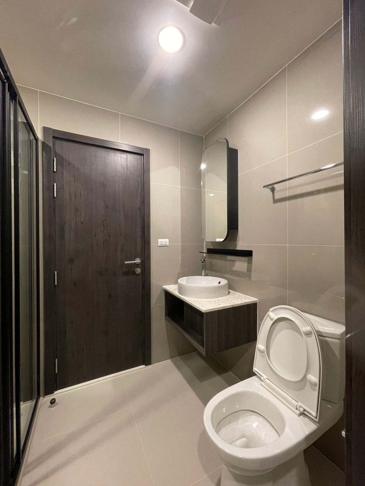 ðĨāļāļēāļĒāļāđāļ§āļðĨ XT Huaikhwang - Best price 4.9mb, 1B1B 35 sq.m. near MRT Huaikhwang, prime area - by Tong C Loading...