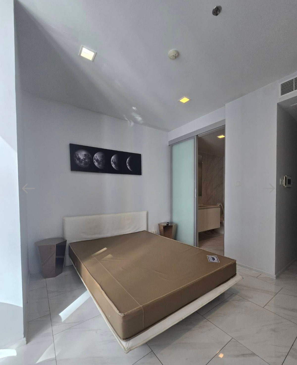 For SaleCondoNana, North Nana,Sukhumvit13, Soi Nana : FOR SALE condo , Hyde Sukhumvit 11 , BTS-Nana , Khlong Toei Nuea , Watthana , Bangkok ,CX-145450