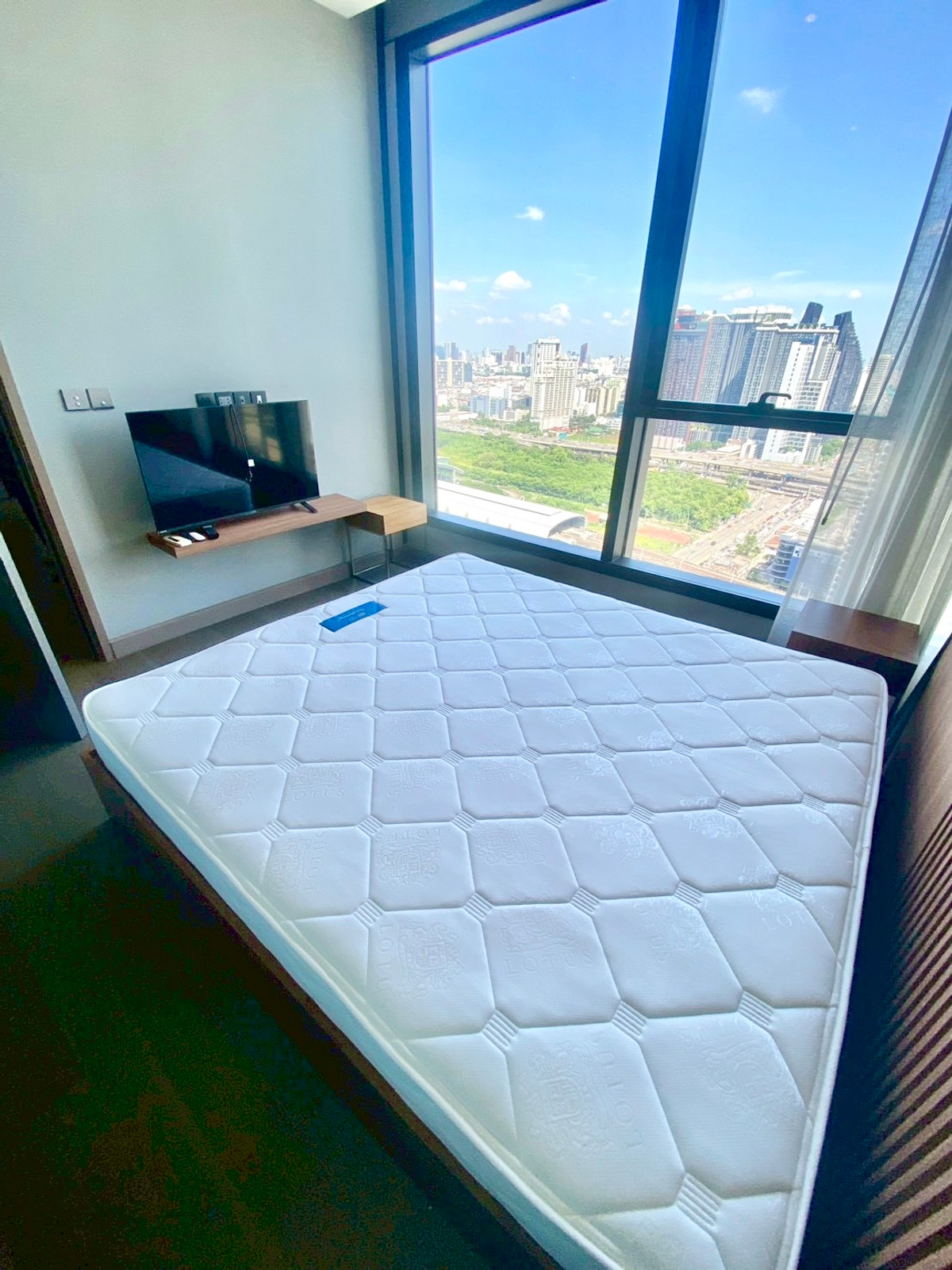 ขายคอนโดพระราม 9 เพชรบุรีตัดใหม่ RCA : 🔥 Best Deal 🔥 11.5 MB only *FQ ขายขาดทุน