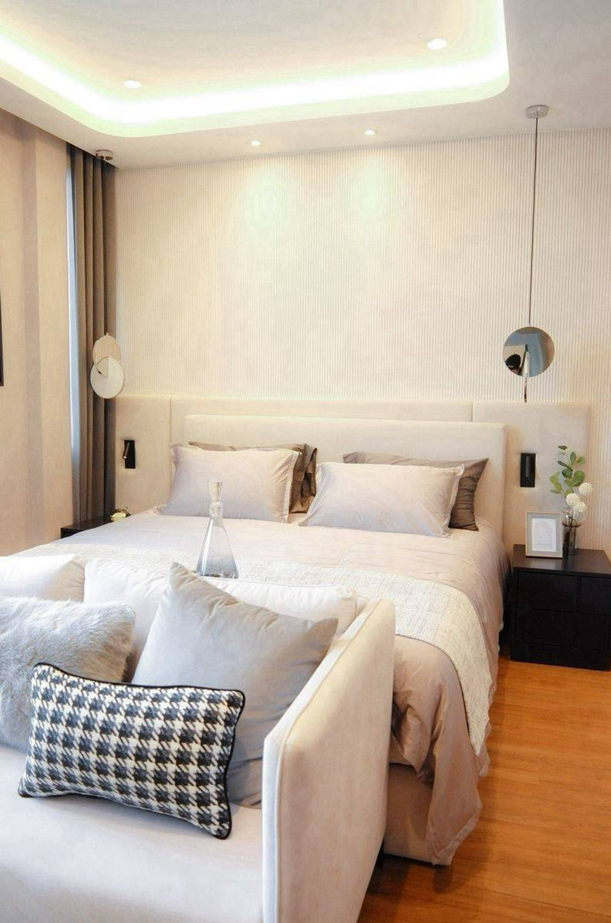 For RentHouseBangna, Bearing, Lasalle : For rent: 𝐏𝐥𝐞𝐧𝐨 𝐒𝐮𝐤𝐡𝐮𝐦𝐯𝐢𝐭–𝐁𝐚𝐧𝐠𝐧𝐚 𝟐 House in good condition with complete furniture. Near Mega Bangna