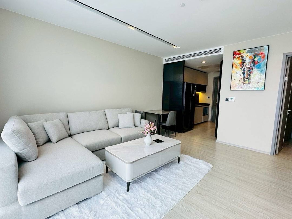 For RentCondoSukhumvit, Asoke, Thonglor : !! For rent THE ROOM SUKHUMVIT 38, price 36,000 baht, 1 bedroom, 1 bathroom, size 60 sqm, 20th floor, beautiful room, ready to move in!!