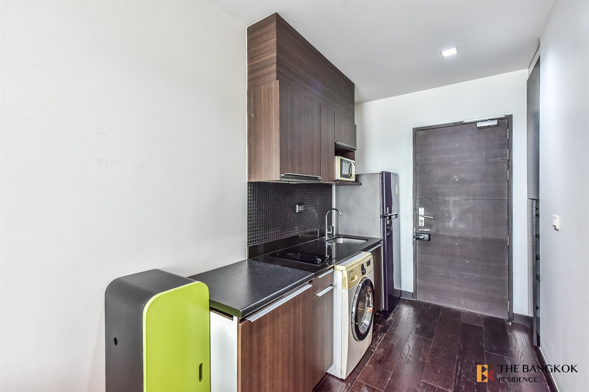 ðĨ Hot Deal ðĨ Ideo Q Phayathai 1B1B 42sqm. Just 5.99 MB only Call Khun Aumi 0658209572 Loading...
