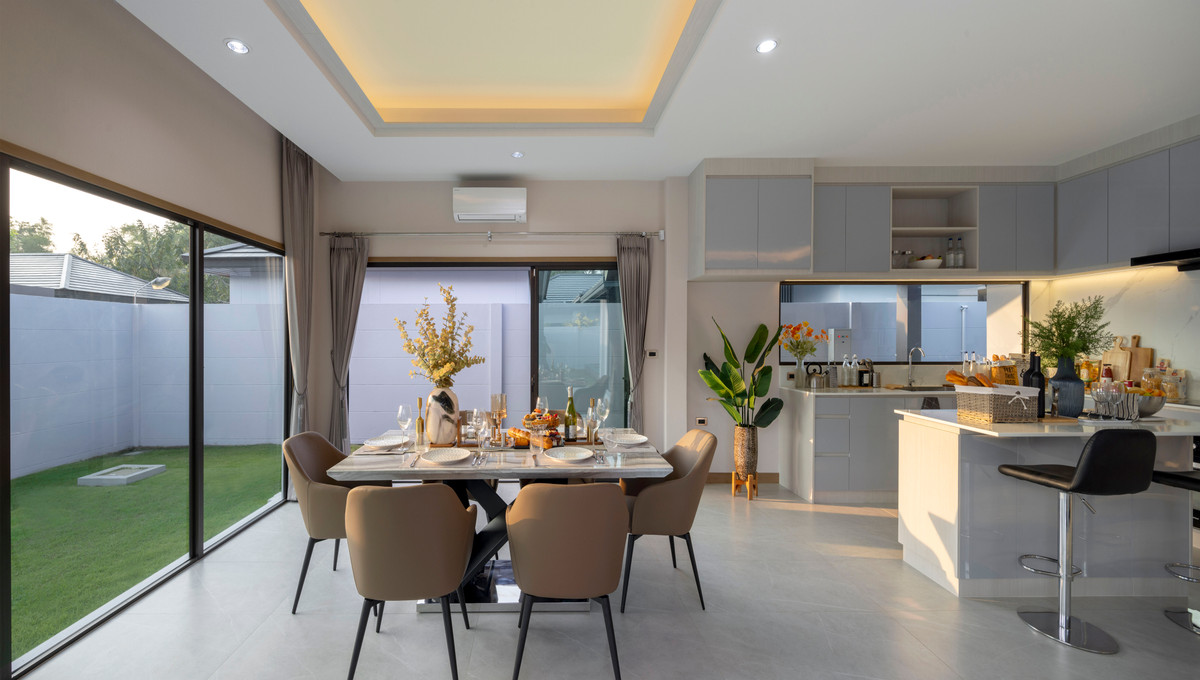 Baan Pattaya6, luxury Pattaya pool villa, Pattaya, Huai Yai, resort style, 3 bedrooms, 3 bathrooms, private pool. Near the motorway, fully decorated, price only 12.5 million. Loading...