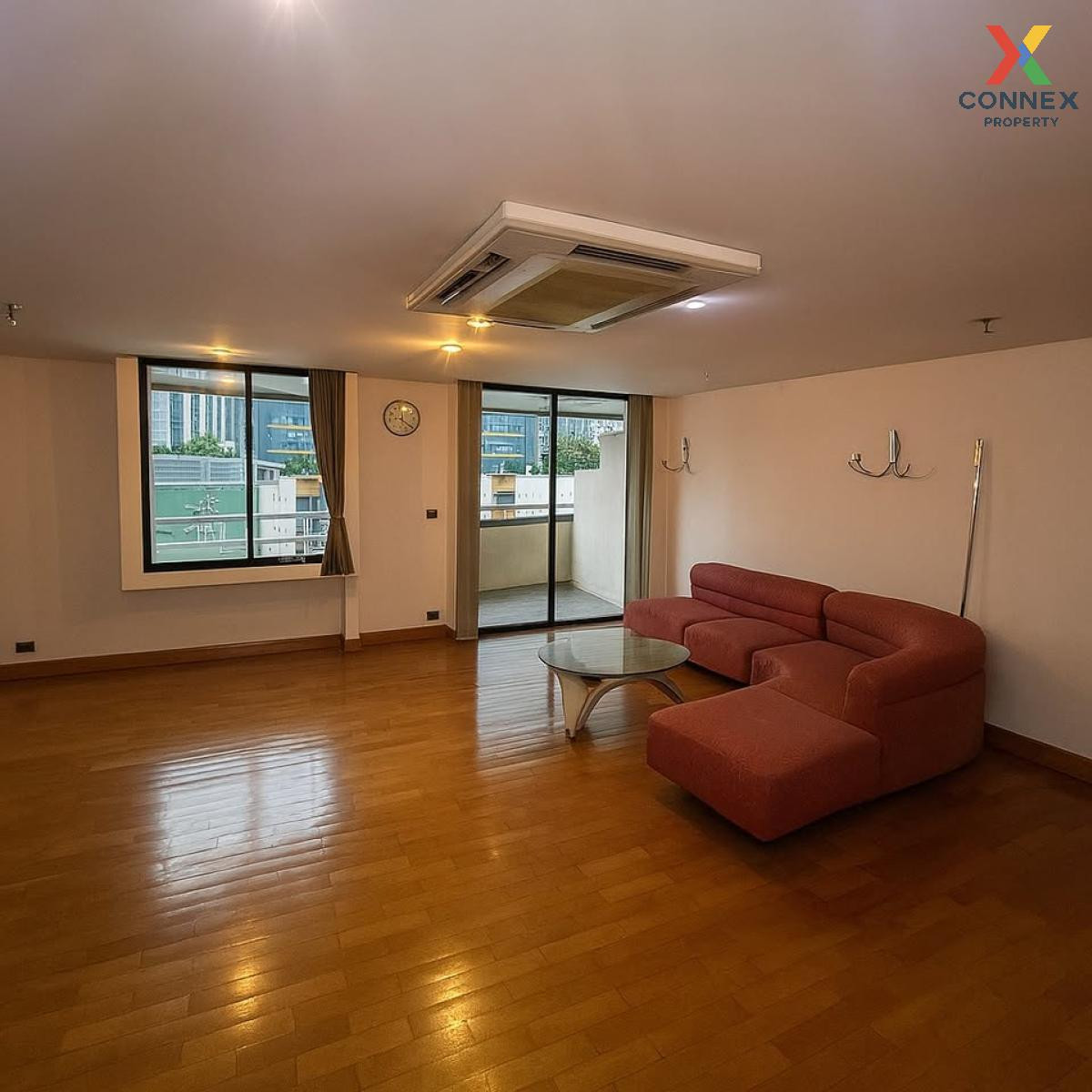 For SaleCondoSukhumvit, Asoke, Thonglor : For Sale Condo , Las Colinas , high floor , MRT-Sukhumvit , Khlong Toei Nuea , Watthana , Bangkok , CX-129037