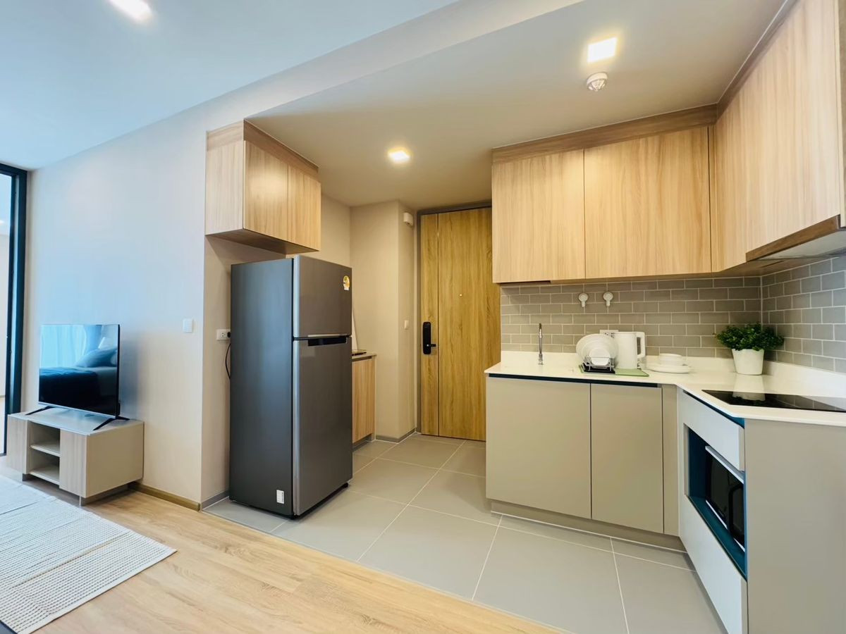 For RentCondoRatchathewi,Phayathai : XT Phayathai【𝐑𝐄𝐍𝐓】🔥Warm-toned room with an open, comfortable, and urban-cozy design🔥  Contact Line ID: @hacondo