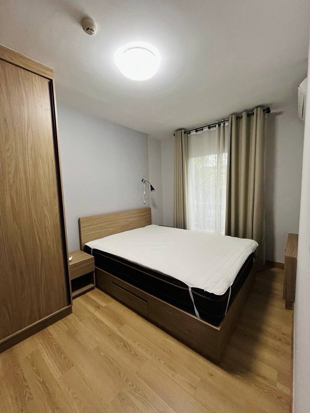 For SaleCondoLadprao, Central Ladprao : Condo for sale: Chapter One The Campus, Lat Phrao Soi 1, near MRT Phahon Yothin Station.