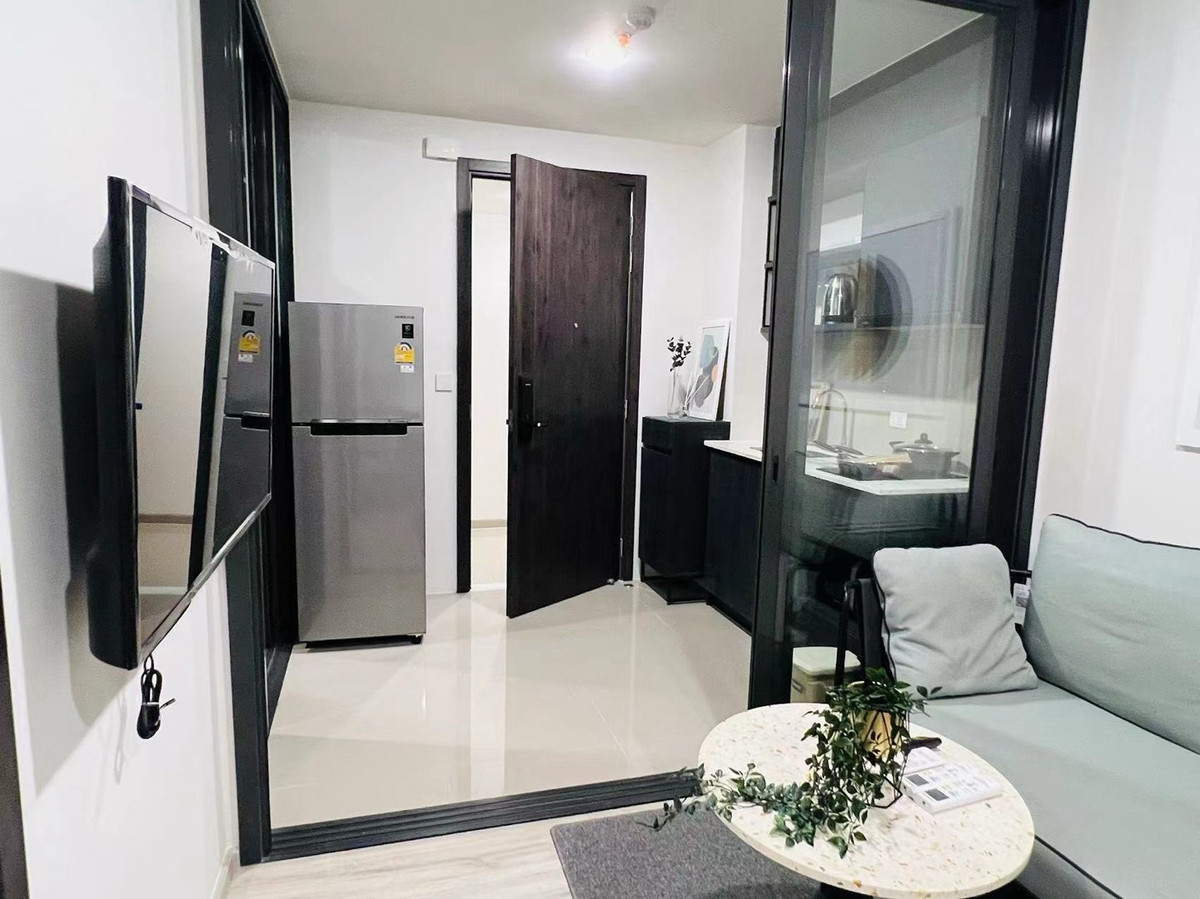 For rent-XT HUAIKHWANG Loading...