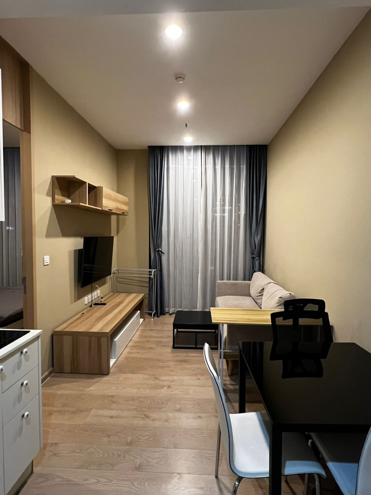 ขายคอนโดสุขุมวิท อโศก ทองหล่อ : ขายคอนโด โนเบิล บี 19 BTS-อโศก คลองเตยเหนือ เขต วัฒนา กรุงเทพ CX-150226