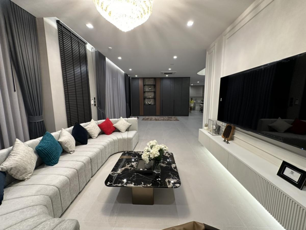 🔥🔥30359🔥🔥 Luxury detached house for rent, Grand Bangkok Boulevard, Krungthep Kreetha🌐LINE ID: @fastforrentcondo Loading...