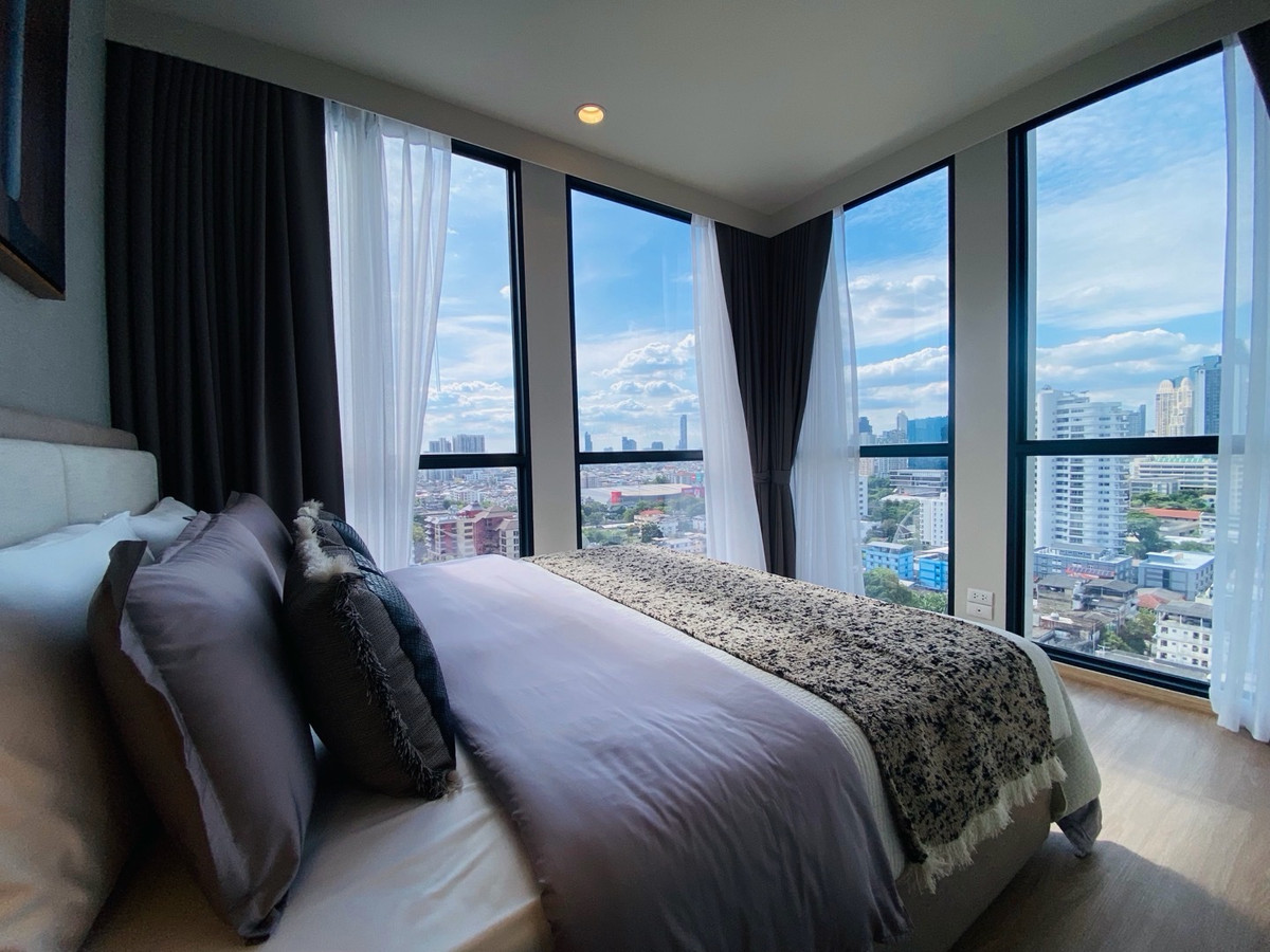 For SaleCondoSathorn, Narathiwat : Luxury condo for sale: The Issara Sathorn - 2 Bedroom (Corner Unit), luxury condo in the heart of "Sathorn"