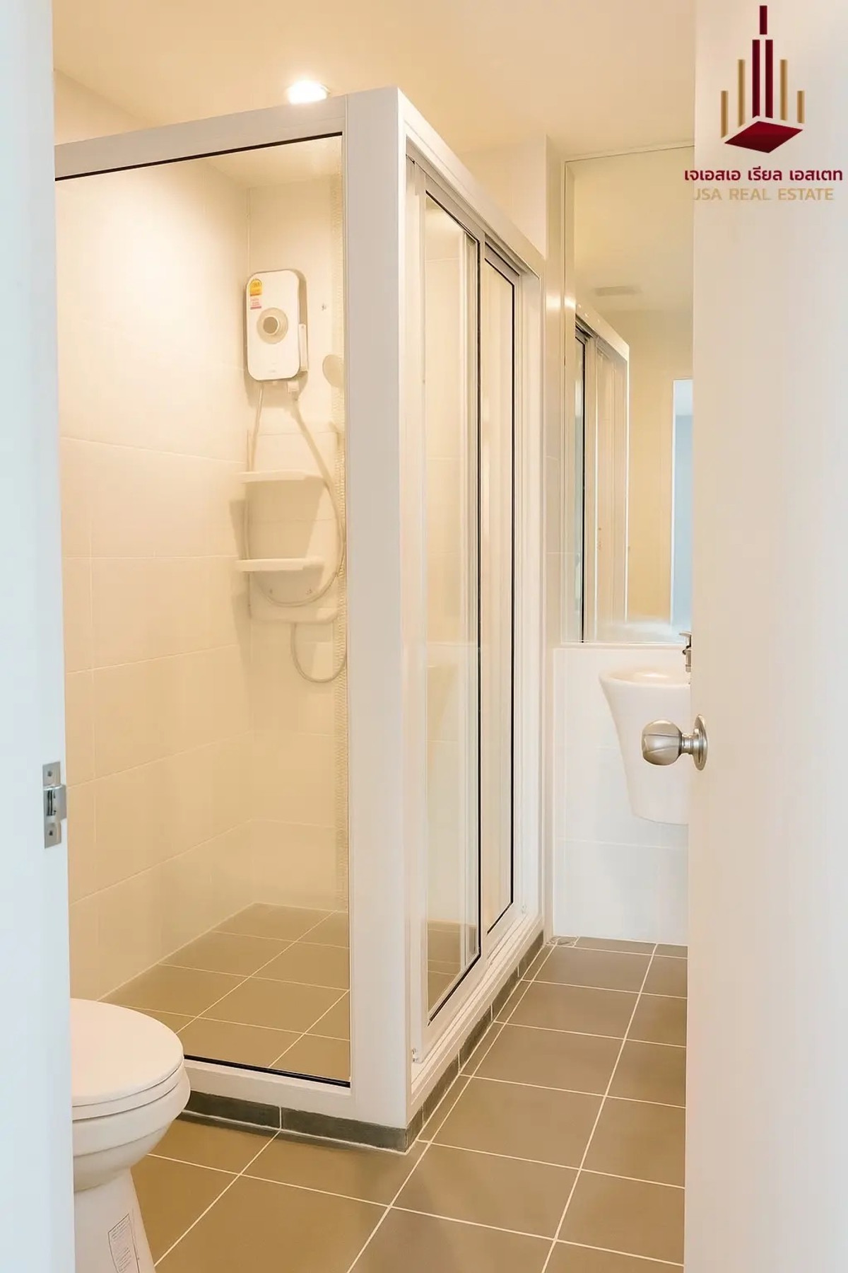 For SaleCondoThaphra, Talat Phlu, Wutthakat : ✨ For RENT: Aspire Sathorn - Taksin (Timber Zone) Condo ✨ 💰 ONLY 2,750,000