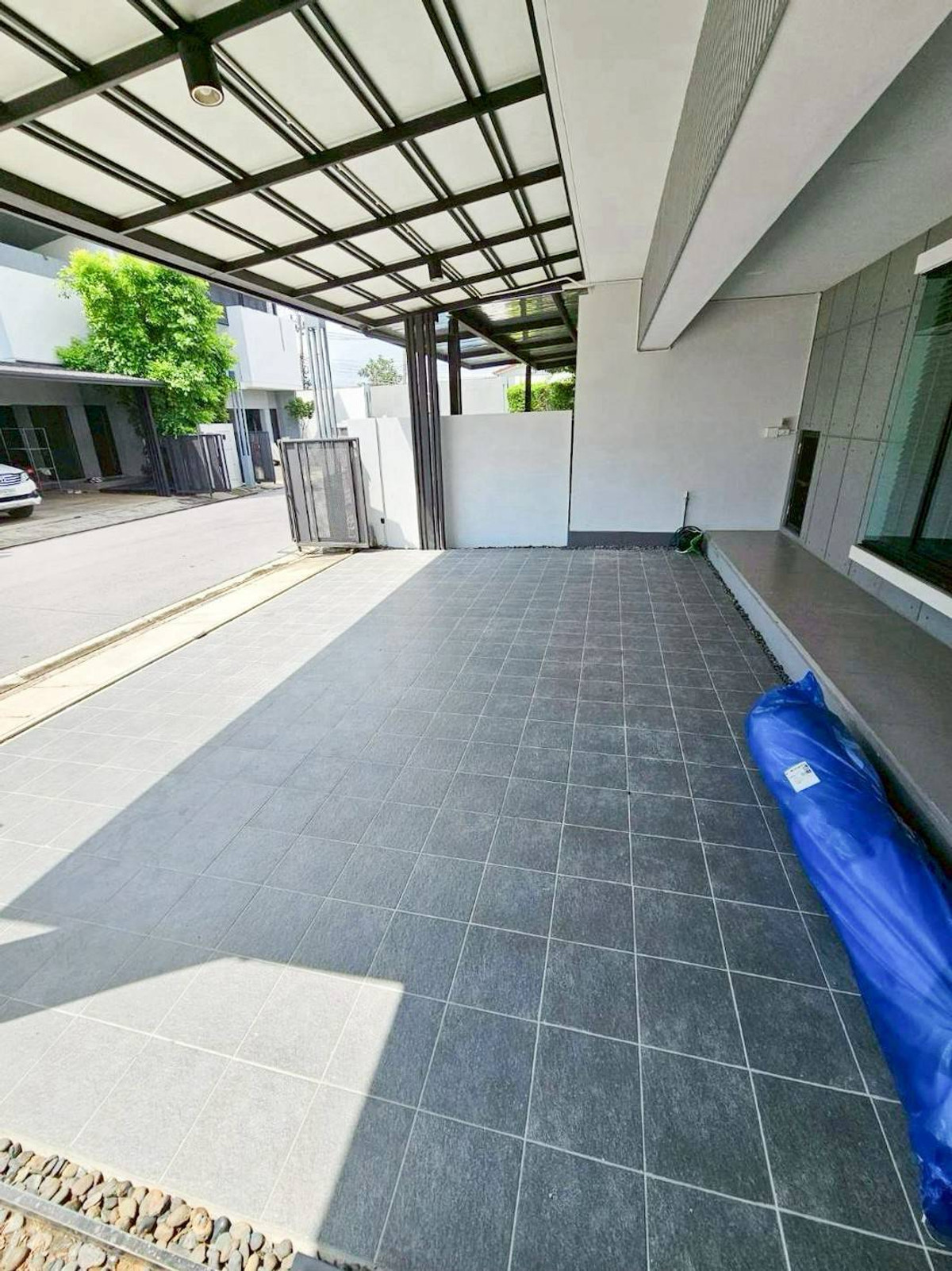 For rent: 𝐕𝐈𝐕𝐄 𝐁𝐚𝐧𝐠𝐧𝐚 𝐊𝐌.𝟕, luxury house in Loft style, 3 bedrooms, 4 bathrooms, fully furnished, ready to move in. Loading...