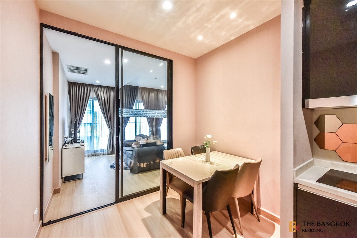 Available For Rent Noble Ploenchit 1B1B 47sqm.  Call Khun Ko 0658245243 Loading...