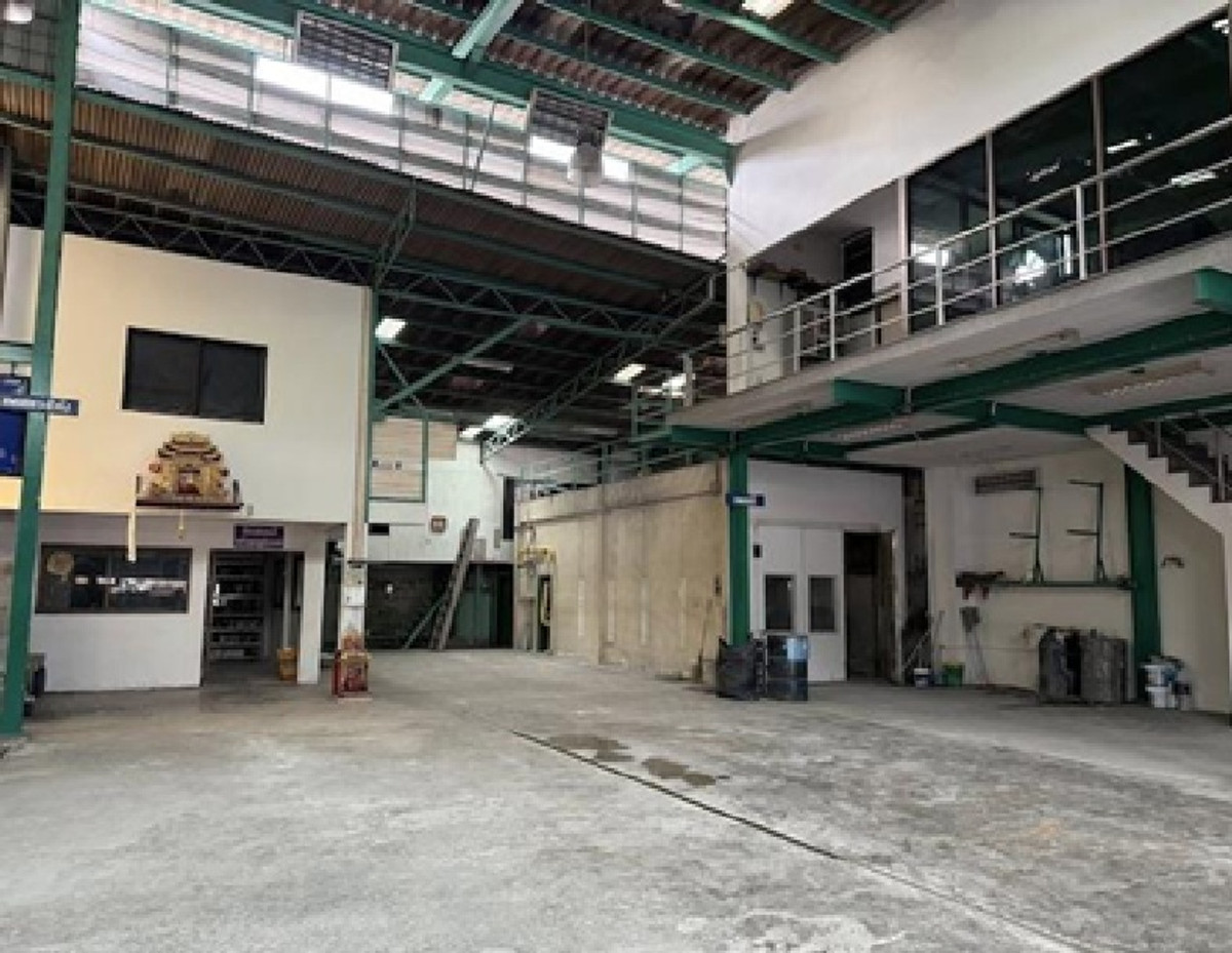 For Rent ให้เช่าอู่ซ่อมรถ / ให้เช่าโกดัง / ทำเล ย่านคลองสาน วงเวียนใหญ่ / อยู่บนถนนอิสรภาพ ใกล้สี่แยกบ้านแขก / พื้นที่ดิน 126 ตารางวา / พื้นที่ใช้สอย 504 ตารางเมตร / ทำเลดีมาก  Loading...