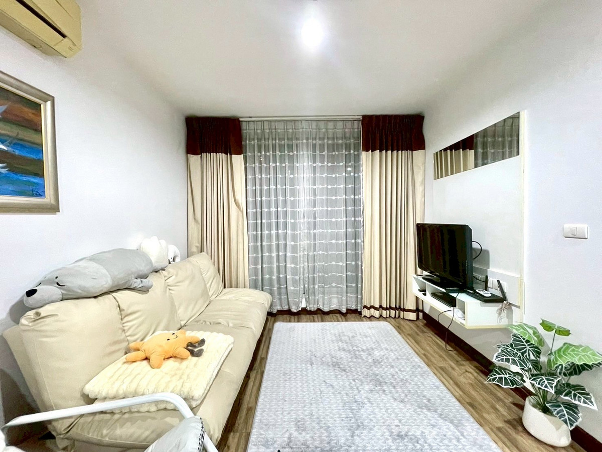 For SaleCondoRatchadapisek, Huaikwang, Suttisan : 2 bedrooms, 2 bathrooms, looking down, next to Huai Khwang MRT! ☄️Life@Ratchada-Huai Khwang, size 55 sq m, only 5.XX million ☄️ Very good value, can make an appointment to view 📞081-152-6154 Ya (Agent), location in the heart of a non-sleeping area.