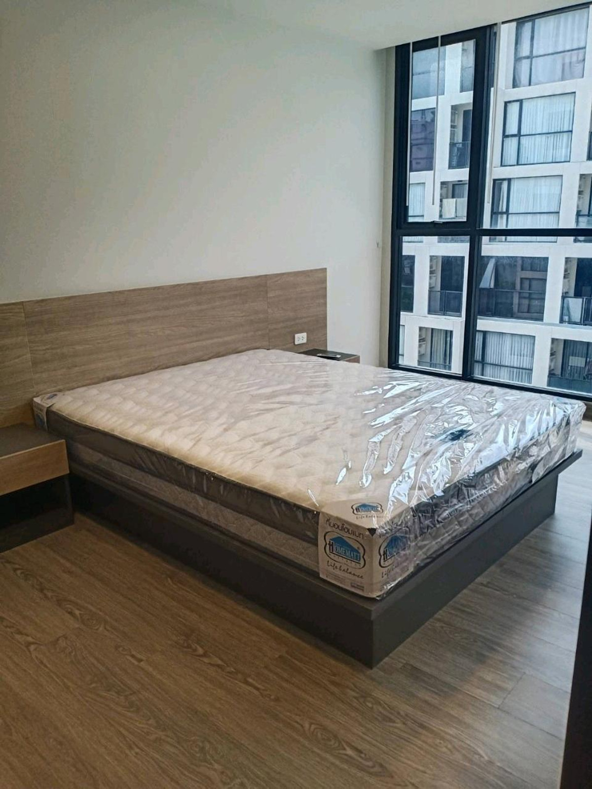 For RentCondoWongwianyai, Charoennakor : Available 2 Nov. Flexi Sathon Charoennakorn