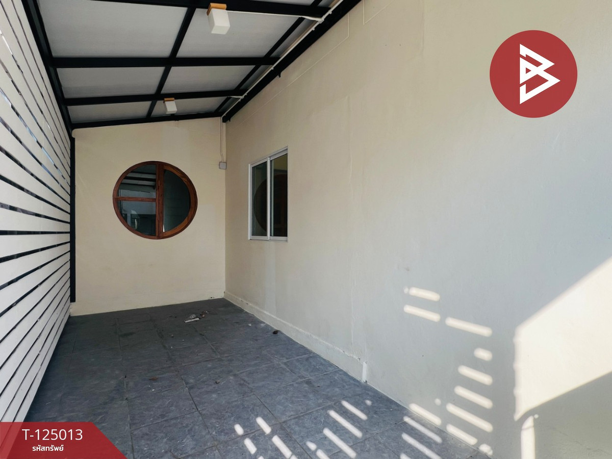 Single house for sale Eua-Athorn Village, Lat Yai, Samut Songkhram, newly renovated, ready to move in. Loading...