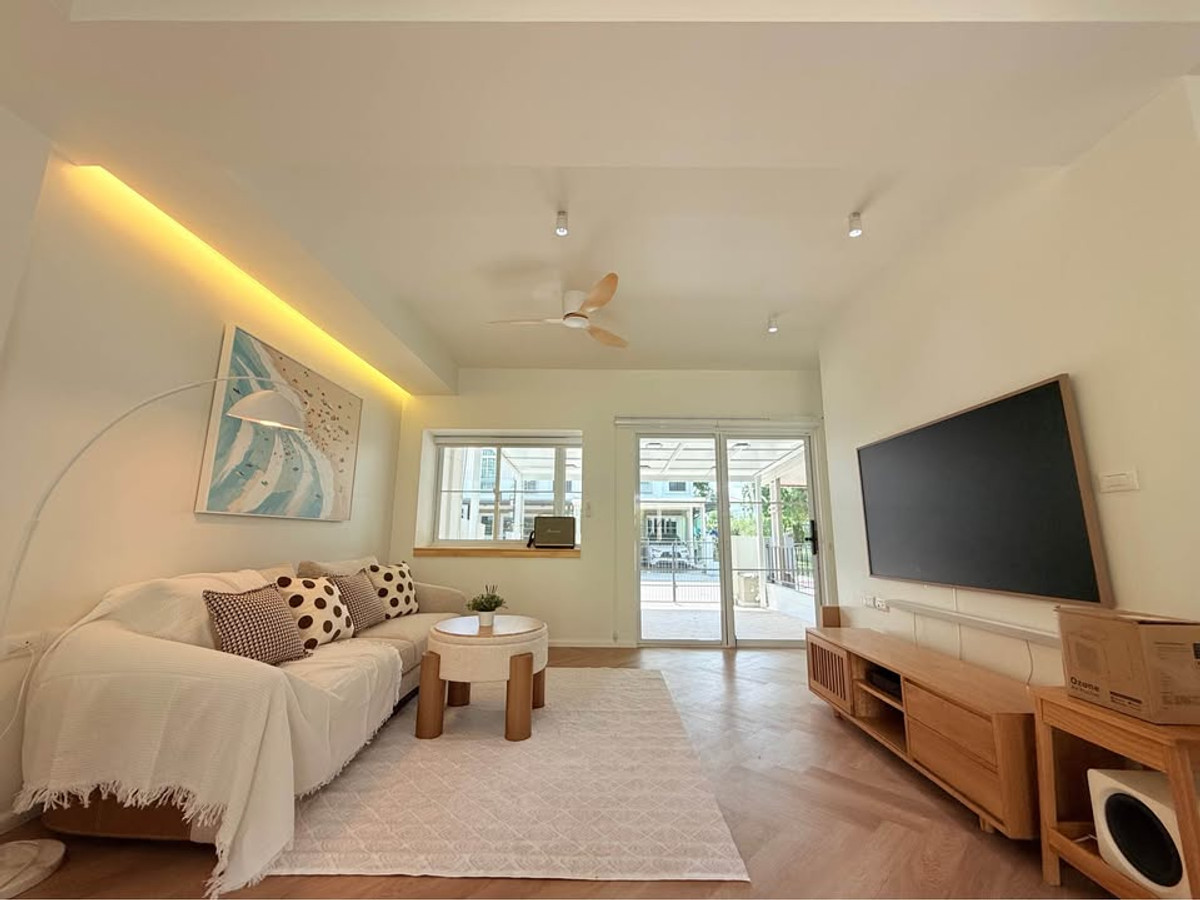 ให้เช่าทาวน์โฮมบางนา แบริ่ง ลาซาล : P-2831 บ้านทำเลดี ใกล้เมกะบางนา ตกแต่งพร้อมอยู่   Indy บางนา รามคำแหง 2 
